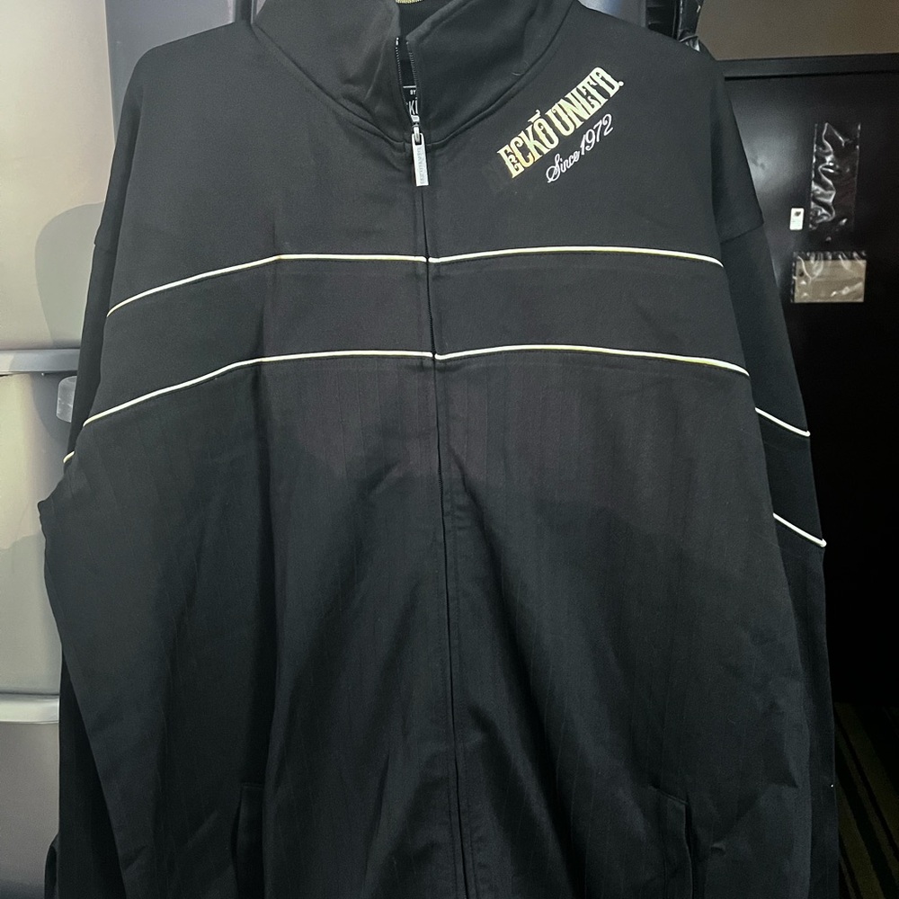 Ecko Unlimited Men's Black Windbreaker with White Accents
